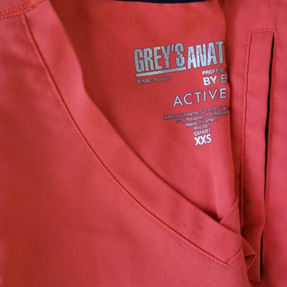 Scrubs - Picture 2 of 3